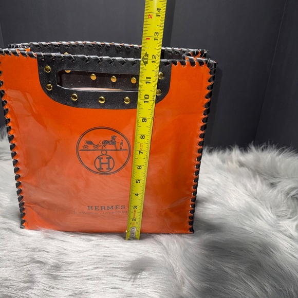 Authentic Hermes Shopping bag covered in PVC with handles and strap - Picture 6 of 7